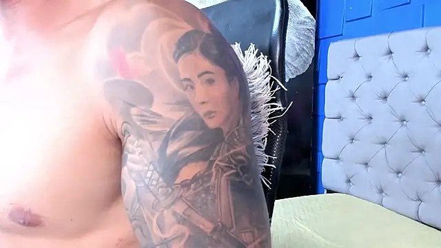 andres-clark92 online show from October 12, 6:18 pm