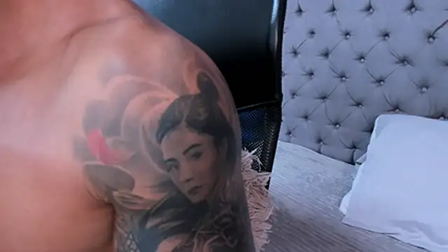 andres-clark92 online show from November 21, 6:06 pm