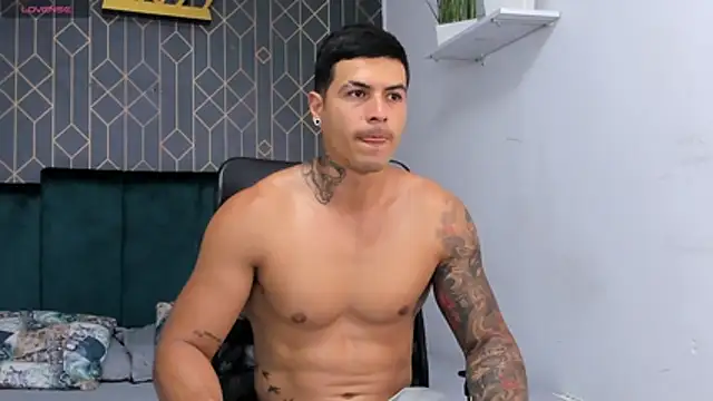 Snapshot of andres-clark92 chatting on July 17, 5:29 pm andres-clark92 online show from July 17, 5:29 pm