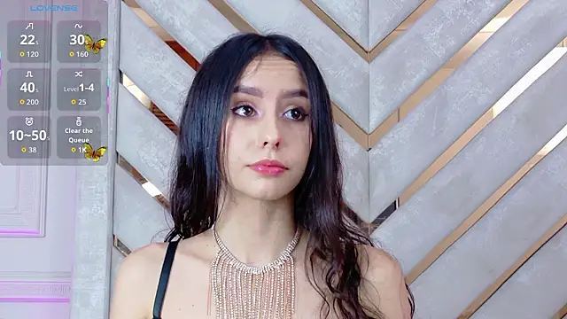 Sarah-Grace online show from February 7, 1:20 am