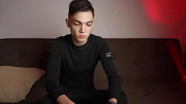 Snapshot of MattyandAiden chatting on January 16, 6:23 pm MattyandAiden online show from January 16, 6:23 pm