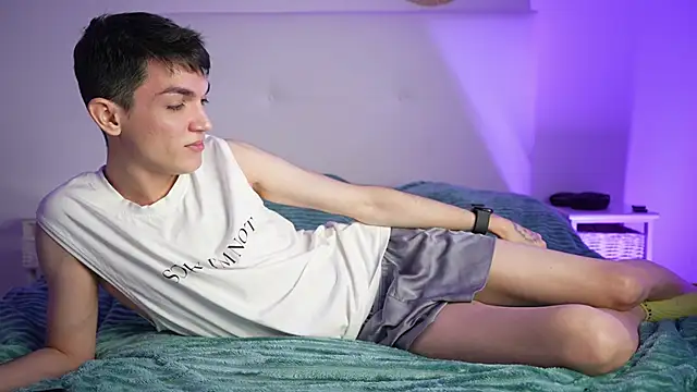 Snapshot of MattyandAiden chatting on February 5, 6:34 pm MattyandAiden online show from February 5, 6:34 pm