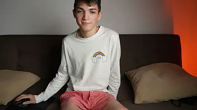 Snapshot of MattyandAiden chatting on February 15, 6:26 pm MattyandAiden online show from February 15, 6:26 pm