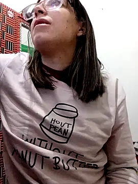 Snapshot of Miranda_sexlove_ chatting on October 21, 3:24 pm Miranda sexlove online show from October 21, 3:24 pm