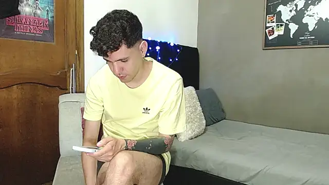Matteo12  online show from July 13, 3:53 am