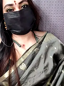 Snapshot of Cutie_nila26 chatting on November 5, 5:40 am Cutie nila26 online show from November 5, 5:40 am