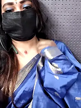 Snapshot of Cutie_nila26 chatting on December 3, 5:37 am Cutie nila26 online show from December 3, 5:37 am