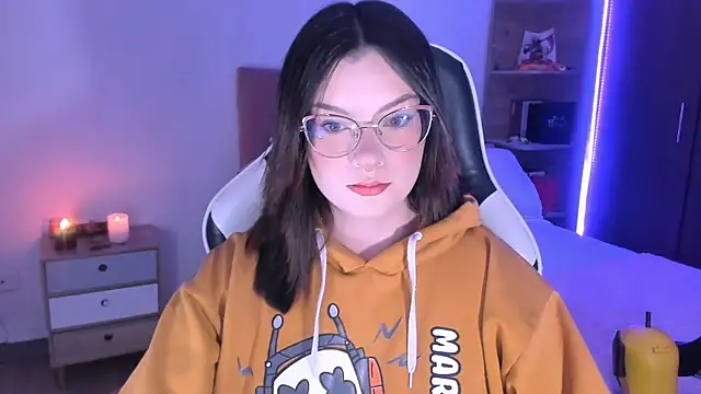 Snapshot of OphelianaRose33 chatting on September 8, 11:26 pm OphelianaRose33 online show from September 8, 11:26 pm