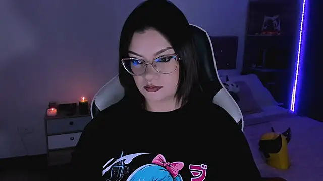 Snapshot of OphelianaRose33 chatting on September 20, 9:49 pm OphelianaRose33 online show from September 20, 9:49 pm