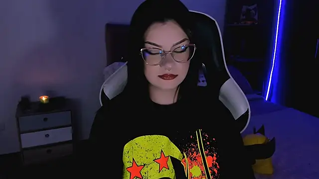 Snapshot of OphelianaRose33 chatting on September 26, 10:14 pm OphelianaRose33 online show from September 26, 10:14 pm