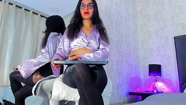 Snapshot of white_leti chatting on November 22, 11:26 pm white leti online show from November 22, 11:26 pm