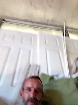 Hungwell1515 online show from October 31, 5:25 pm