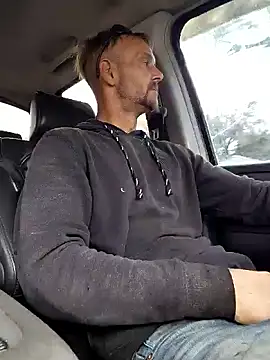 Hungwell1515 online show from February 16, 9:11 pm