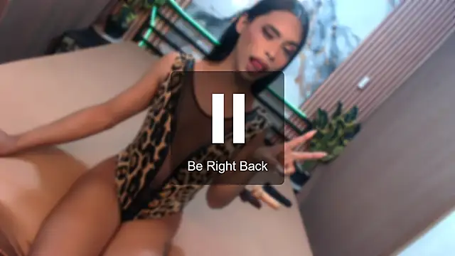 Snapshot of yvonmagrgarettxx chatting on November 8, 10:41 pm yvonmagrgarettxx online show from November 8, 10:41 pm