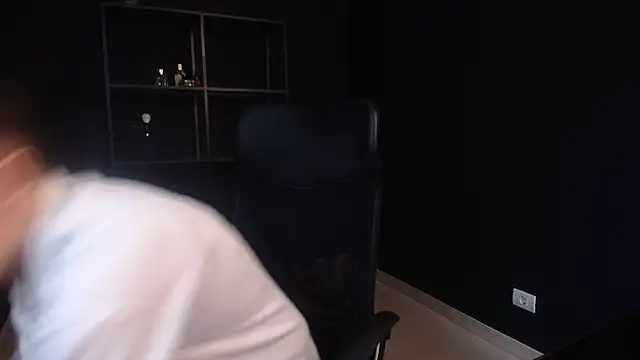 Snapshot of FelixStarkk chatting on June 15, 4:47 am FelixStarkk online show from June 15, 4:47 am