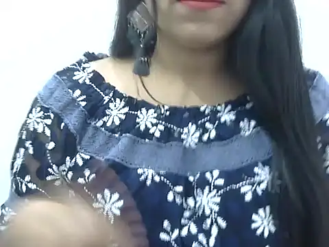 LIYO  online show from February 23, 8:33 am