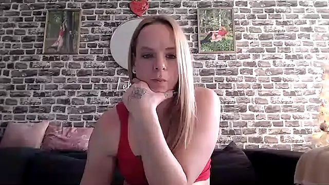 SexyMilf 37 online show from December 15, 11:36 am