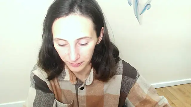 Snapshot of AlissaJersi chatting on October 6, 8:34 am AlissaJersi online show from October 6, 8:34 am