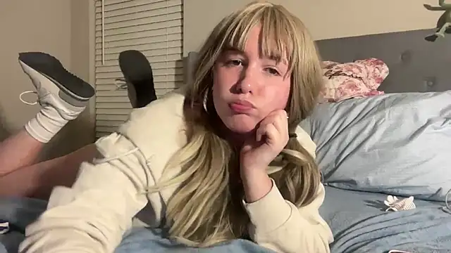 anamira1 online show from March 11, 1:33 am