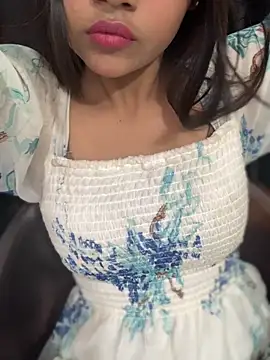 Snapshot of Rashi-48 chatting on October 9, 8:45 am Rashi-48 online show from October 9, 8:45 am