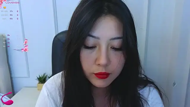 Kuro Ren online show from November 1, 1:46 pm