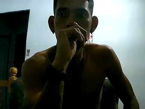 Negritohot2828 online show from April 8, 2:44 am