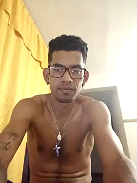 Negritohot2828 online show from April 16, 4:13 am