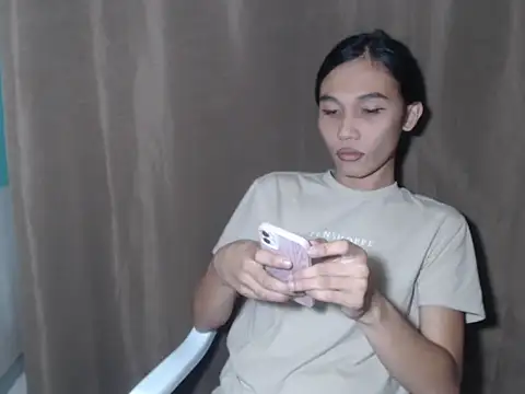 Urfucking khloe1 online show from September 20, 11:39 pm