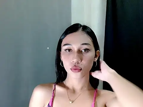 Urfucking khloe1 online show from December 4, 11:02 pm