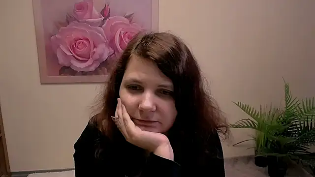 Snapshot of TwoBigSuns chatting on May 20, 7:58 am TwoBigSuns online show from May 20, 7:58 am