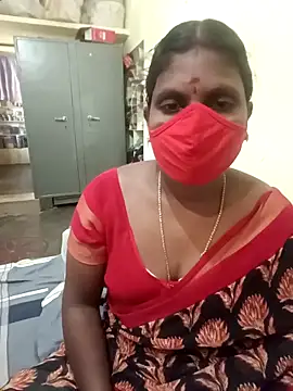 Snapshot of Nrl69 chatting on September 18, 8:27 am Nrl69 online show from September 18, 8:27 am