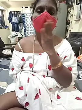 Snapshot of Nrl69 chatting on October 28, 7:45 am Nrl69 online show from October 28, 7:45 am