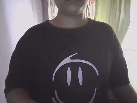 Snapshot of Naina_007 chatting on October 5, 10:13 am Naina 007 online show from October 5, 10:13 am