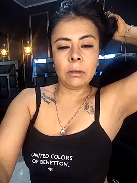 Aniajoness  online show from November 12, 3:40 am