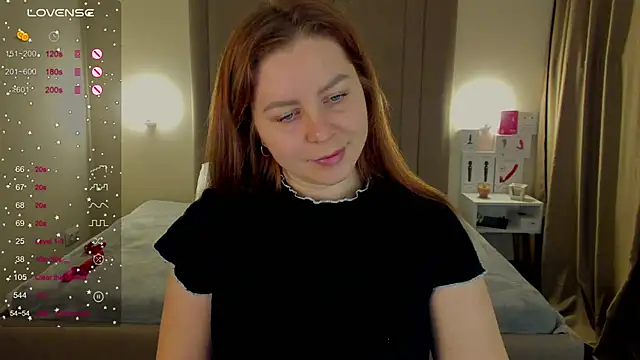 Snapshot of MikaBloom chatting on January 15, 1:54 am MikaBloom online show from January 15, 1:54 am