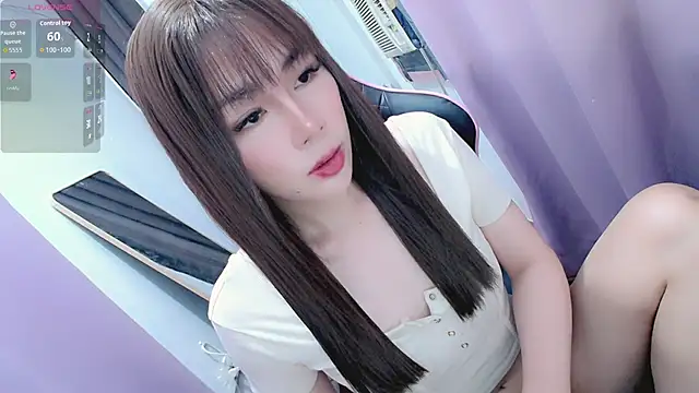 Snapshot of tgirljennie_69 chatting on November 9, 8:18 pm tgirljennie 69 online show from November 9, 8:18 pm