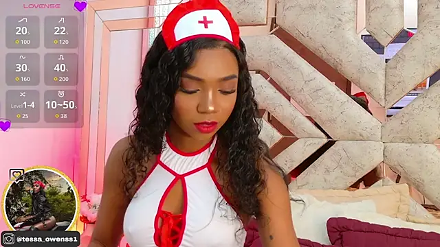 Snapshot of Tessa_Owenss chatting on October 24, 5:42 pm Tessa Owenss online show from October 24, 5:42 pm