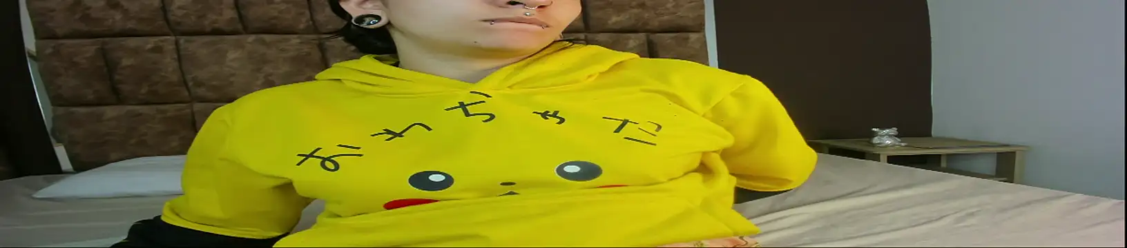 Kitty ravee online show from September 19, 12:06 pm