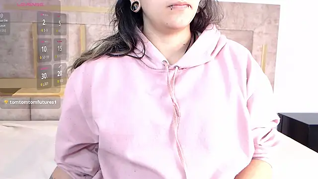 Kitty ravee online show from September 24, 1:47 pm