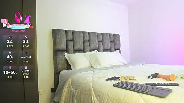 arianna 000 online show from September 13, 1:44 pm