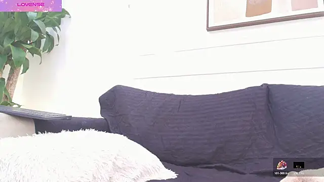 Daisy Price online show from January 5, 5:27 pm