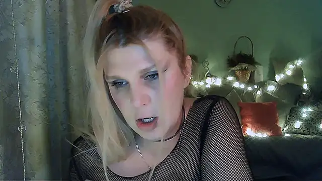 TsPostophere online show from February 2, 1:41 pm