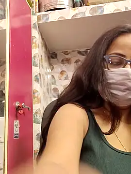 nisha 1110 online show from April 12, 2:33 pm