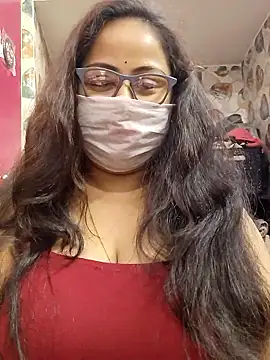 Snapshot of nisha_1110 chatting on April 24, 2:52 pm nisha 1110 online show from April 24, 2:52 pm