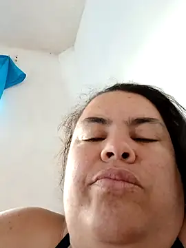 Snapshot of yaneth_ chatting on September 26, 3:27 pm yaneth online show from September 26, 3:27 pm