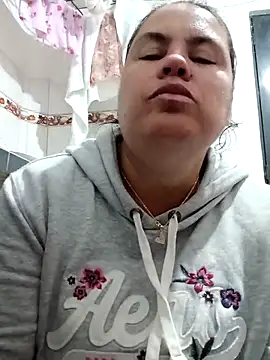 yaneth  online show from October 19, 11:16 pm