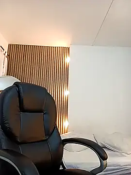 Snapshot of Karla_hilton1 chatting on September 27, 11:15 am Karla hilton1 online show from September 27, 11:15 am