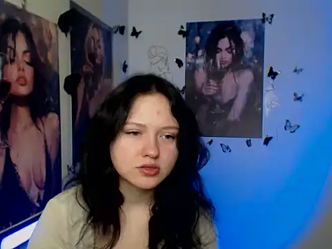 Snapshot of LadyAlice_ chatting on January 6, 7:12 am LadyAlice online show from January 6, 7:12 am