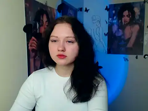 Snapshot of LadyAlice_ chatting on February 24, 6:33 am LadyAlice online show from February 24, 6:33 am