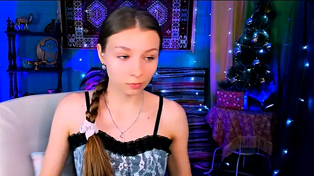 JulieDaniel online show from December 19, 4:19 am